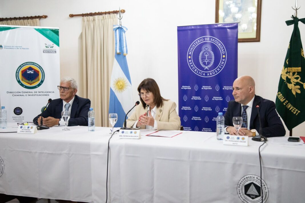 Bullrich Cuneo ADN