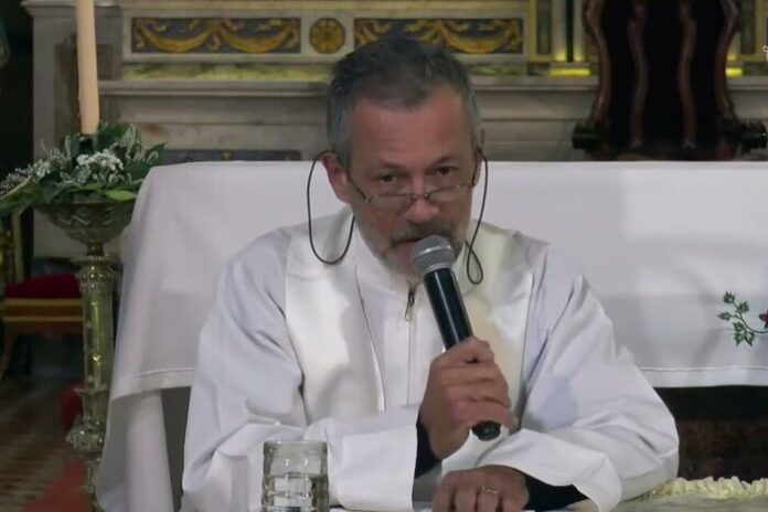 Lopez Marquez.