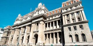 La Corte busca a los mejores promedios de las facultades de Derecho de todo el país