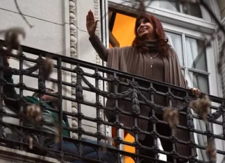 Cristina Kirchner seguirá usando tobillera electrónica