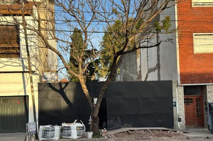 el-terreno-corresponde-a-la-casa-donde-gustavo-NR6Q7J7F7RENTMGE7SBH3KK2VY