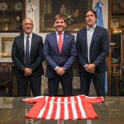 Justicia y fútbol: en qué consiste el convenio entre la Asociación de Magistrados y Estudiantes de la Plata