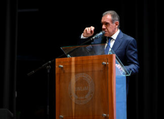 Daniel Hadad recibió un doctorado honoris causa por su aporte al periodismo digital en español