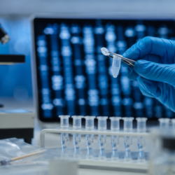 La Ciudad puso en marcha un registro de ADN criminal para cruzar pruebas e identificar imputados y condenados