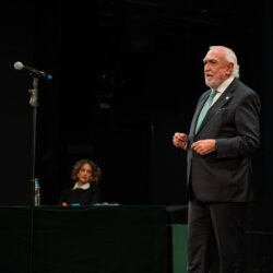 Un juicio para Shakespeare: Ricardo Gil Lavedra y el desafío de defender a Hamlet
