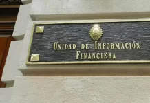 La UIF seguirá como querellante en causas iniciadas antes del decreto que le quitó esa facultad
